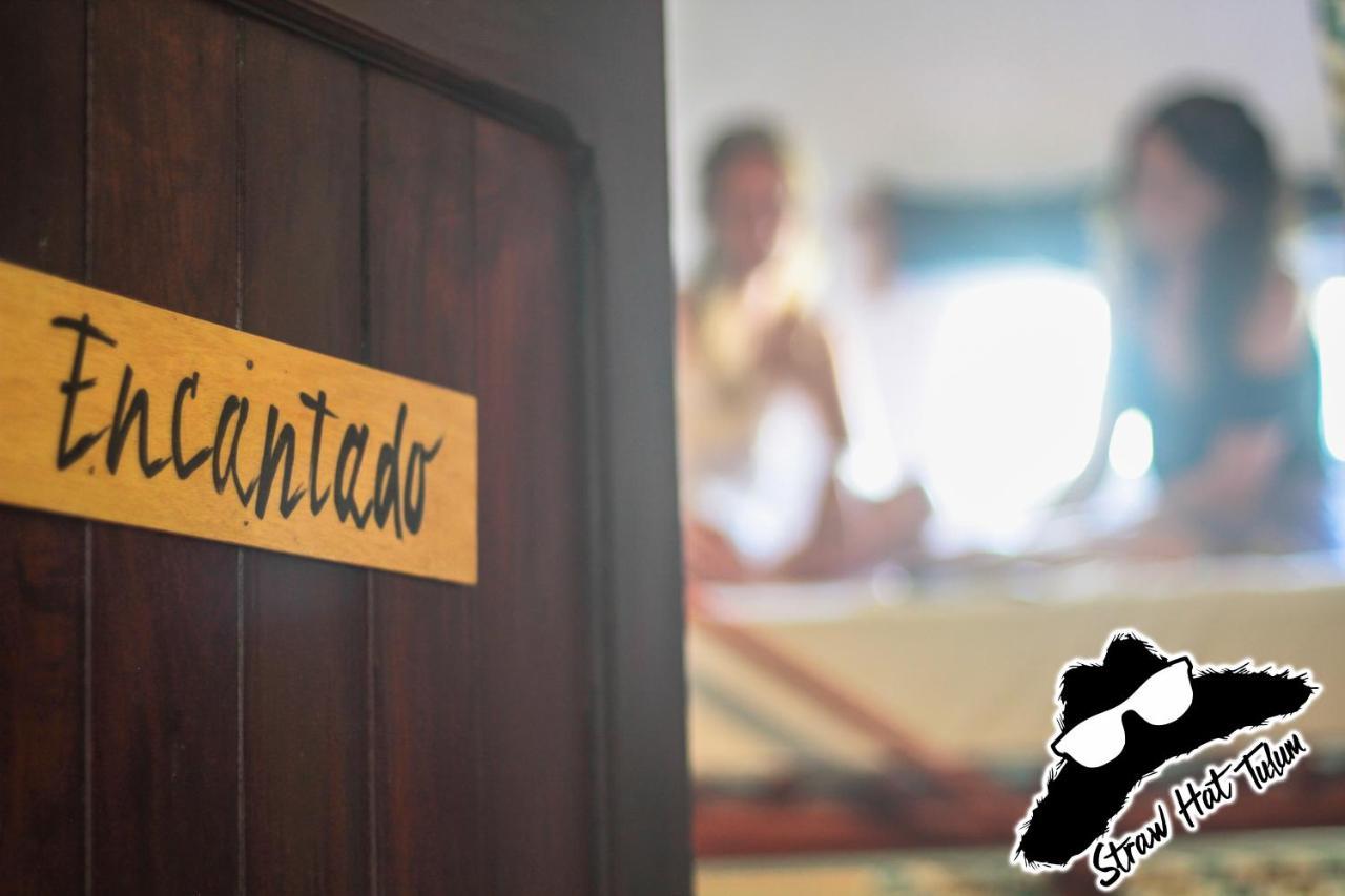 Straw Hat Hostel & Rooftop Bar ตูลุม ภายนอก รูปภาพ