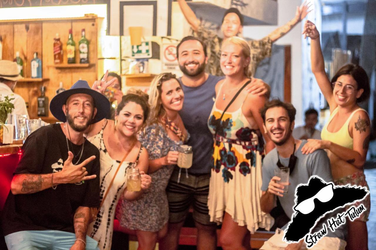 Straw Hat Hostel & Rooftop Bar ตูลุม ภายนอก รูปภาพ
