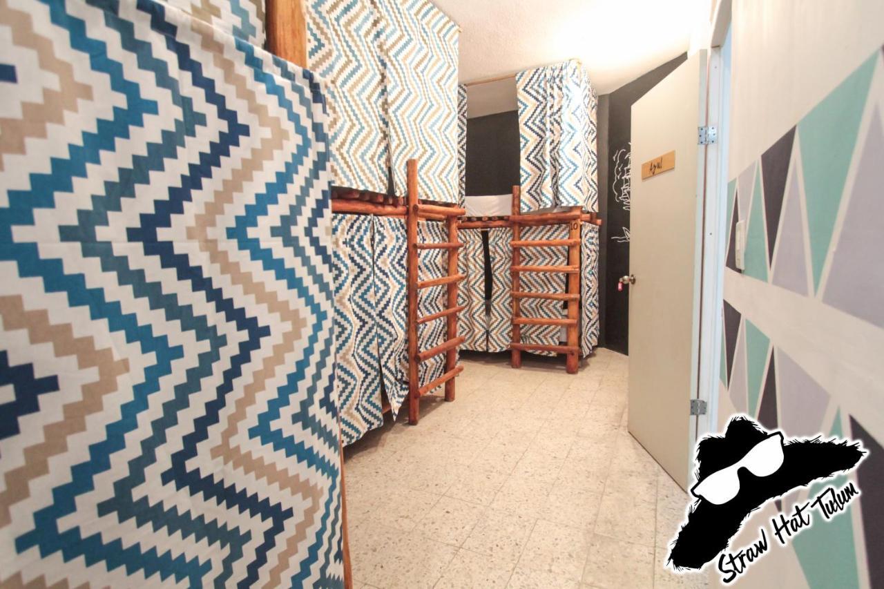 Straw Hat Hostel & Rooftop Bar ตูลุม ภายนอก รูปภาพ