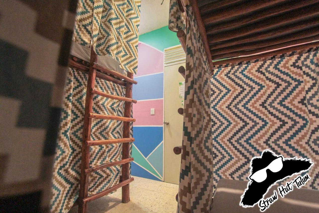 Straw Hat Hostel & Rooftop Bar ตูลุม ภายนอก รูปภาพ